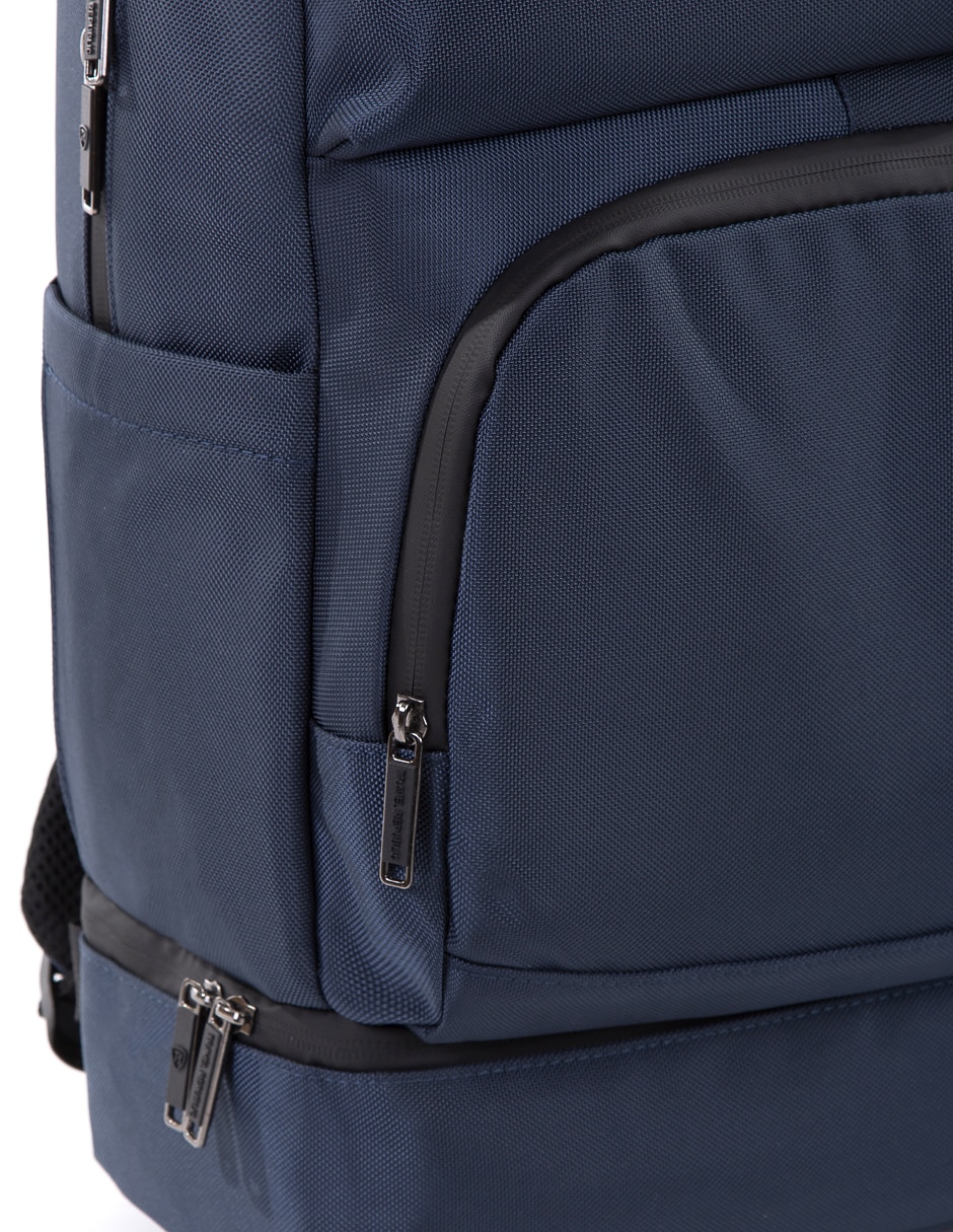Mochila con portalaptop impermeable 7